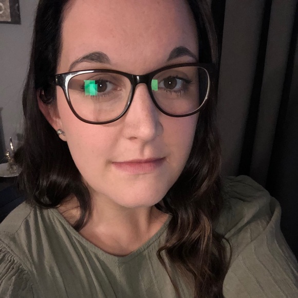 Meet your Posher, Brittany - Picture 1 of 1